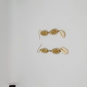Shell Earrings